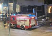 Due ordigni esplodono davanti al bar: la preoccupazione del sindaco