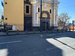 Napoli, Sos dal Comitato Portosalvo: “Chiesa di grande richiamo, ma pericolo senza strisce pedonali”
