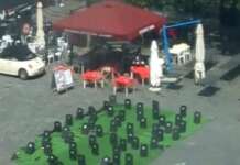 Cimitero di bimbi piccoli in piazza Portanova: mistero sull’autore