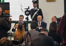 Truffe, la longa manus della criminalità sulle frodi informatiche: duro colpo al clan Mazzarella