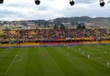 Tifosi da stadio e da social: due universi paralleli e spettatori di due stagioni differenti