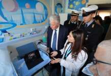 Polizia Municipale Napoli dona ecografo wireless al Santobono