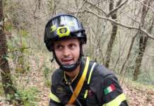 Cane in un dirupo profondo 15 metri: salvato dai Vigili del Fuoco