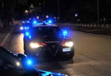 Prima un bacio poi l’agguato al nipote dei reggenti del clan, due arresti