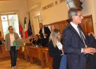 Inchiesta corruzione a Benevento, l’opposizione attacca Mastella: “Sottovaluta la gravità dei fatti”