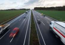 Avvia cantiere su A1: investito e ucciso da auto in transito