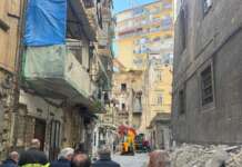 Crollo edificio abbandonato: attivate le procedure di emergenza e sgomberi cautelativi