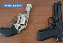 Via Nazario Sauro: due minori sorpresi con pistole replica prive del tappo rosso