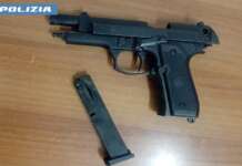 San Giovanni a Teduccio, sorpreso con una pistola a salve: denunciato un giovane