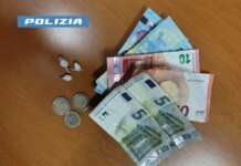 Scampia, sorpreso con la droga: arrestato dalla Polizia