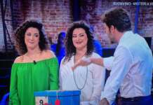 Ad “Affari tuoi” le gemelle biancoverdi vincono anche Gennarino