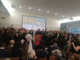 “Con Pizza la politica contro il mascheramento altrui”: il campo largo c’è