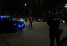 Inseguimento nella notte, in auto oltre 100 grammi di eroina