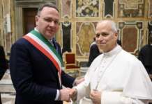 Morra (Anci Campania): “I sindaci campani ringraziano il Santo Padre, e’ riferimento”