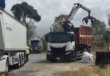 Pontecagnano Faiano, avviata rimozione definitiva rifiuti su tir abbandonato