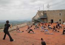 “Pilates & Brunch” grande successo per l’evento al Castello di Guardia Sanframondi