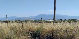Grave incidente tra moto e auto: due persone trasportate in ospedale