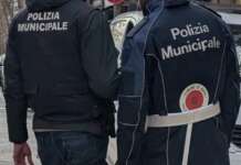Napoli, controlli della Polizia locale: sospese 12 attività Polizia Municipale Napoli, contestate numerose violazioni ad esercizi commerciali