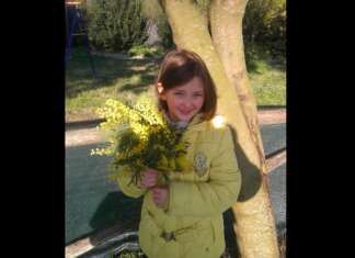 A 16 anni folgorata in vasca: la famiglia parte civile contro 5 imputati