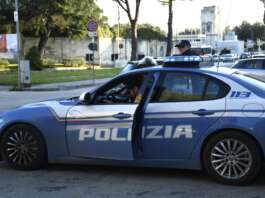 Uomo ferito con un’arma da taglio a Napoli, è in prognosi riservata