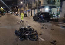 Incidente stradale, scooter contro auto: muore 15enne