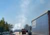 Furgone in fiamme nella zona industriale, paura e strada chiusa