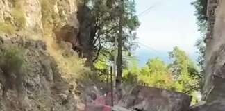 FOTO/ Frana a Positano, circa mille persone isolate