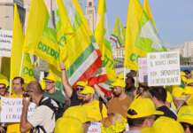 Olio e grano svenduti, Coldiretti scende in piazza a Napoli: “Ci stanno strozzando”