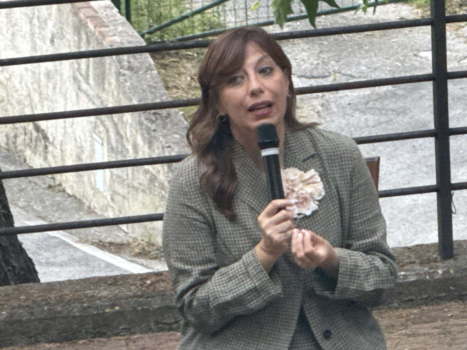a pellezzano lo sciusciello diventa identit224 monica caradonna protagonista di racconti d8217estate da Anteprima24.it a pellezzano lo sciusciello diventa identit224 monica caradonna protagonista di racconti d8217estate