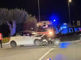 Scontro frontale sulla SS267: due feriti, traffico in tilt
