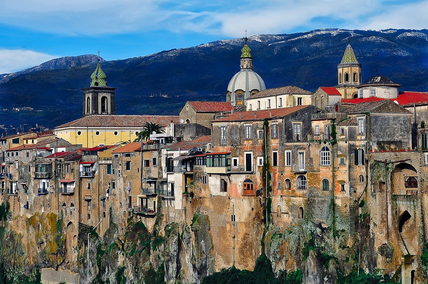 la regione premia il distretto taburno fondi per commercio turismo e rigenerazione urbana da Anteprima24.it la regione premia il distretto taburno fondi per commercio turismo e rigenerazione urbana