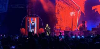 Max Pezzali incanta il Maradona: il tributo al Pibe de Oro emoziona Napoli