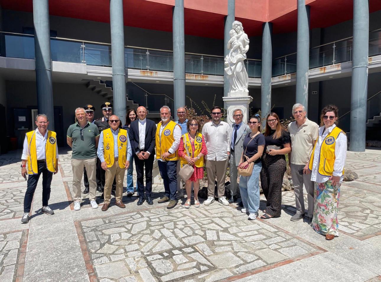 avellino arrivano 20mila libri alla biblioteca diocesana grazie ai lions da Anteprima24.it avellino arrivano 20mila libri alla biblioteca diocesana grazie ai lions
