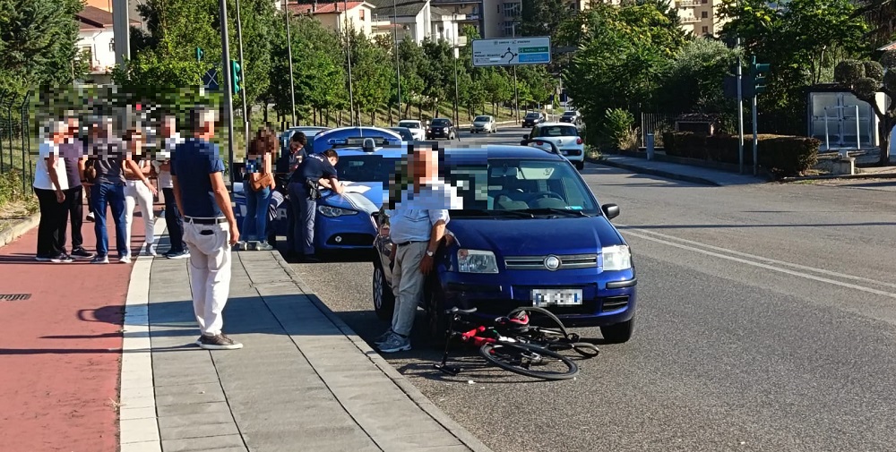 investito da un8217auto mentre 232 in bici 60enne finisce in ospedale da Anteprima24.it investito da un8217auto mentre 232 in bici 60enne finisce in ospedale