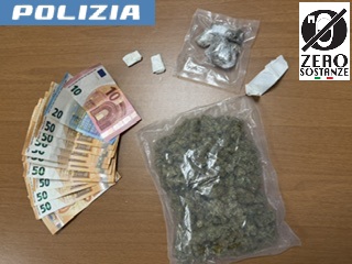 due molisani beccati con la droga fermati dalla polizia sulla sannitica da Anteprima24.it due molisani beccati con la droga fermati dalla polizia sulla sannitica