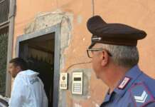 Boscotrecase, uomo ucciso a colpi d’arma da fuoco in casa: indagano i carabinieri