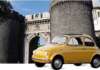 Raduno di Fiat 500 d’epoca a Porta Capuana, il coordinamento: “Questo quartiere rinascerà”