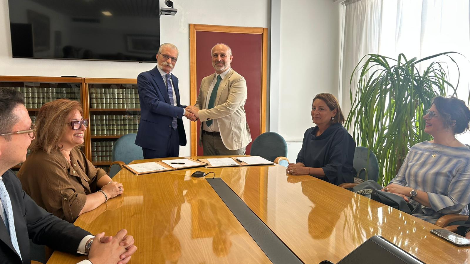 unisa e confindustria salerno insieme per avvicinare domanda e offerta di lavoro nella valorizzazione del made in italy da Anteprima24.it unisa e confindustria salerno insieme per avvicinare domanda e offerta di lavoro nella valorizzazione del made in italy