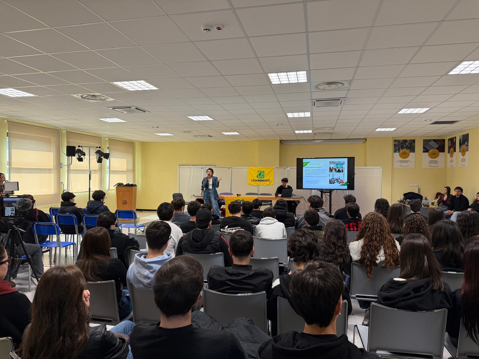 sant8217agata i ragazzi del 8216de8217 liguori8217 protagonisti della quarta edizione di green energy revolution da Anteprima24.it sant8217agata i ragazzi del 8216de8217 liguori8217 protagonisti della quarta edizione di green energy revolution