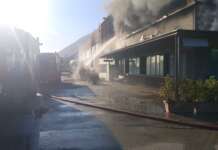 Incendio nell’impianto di lavorazione rifiuti: fiamme domate nella notte