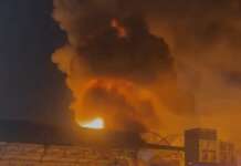 Vasto incendio in un capannone a Poggioreale: distrutti tre grandi frigoriferi