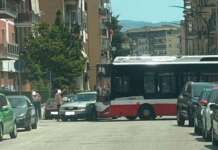 Scontro tra macchina e autobus al Rione Ferrovia