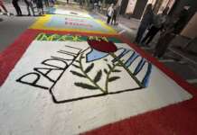 FOTO/ Infiorata di Paduli 2026: la tradizione che diventa patrimonio culturale