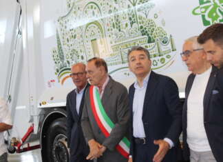 Raccolta rifiuti, Asia si rafforza con nuovi mezzi finanziati dal Pnrr