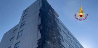 Incendio all’Ospedale del Mare, danni ma nessun ferito. Ora via alle indagini sulle cause