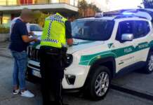 Chiedevano fino a 40 euro per parcheggiare: blitz contro i parcheggiatori abusivi alla Reggia