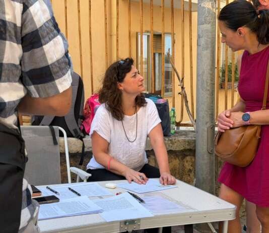 Polveri e odore di bitume: scatta la raccolta firme a Salerno