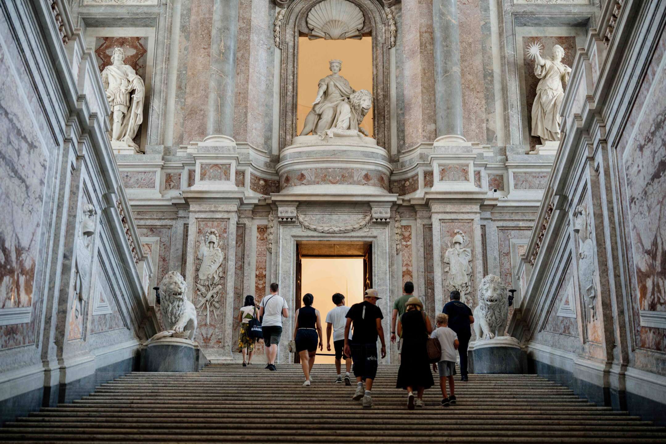 benvenuta estate alla reggia di caserta dal 20 giugno al 22 agosto un ricco calendario di appuntamenti da Anteprima24.it benvenuta estate alla reggia di caserta dal 20 giugno al 22 agosto un ricco calendario di appuntamenti