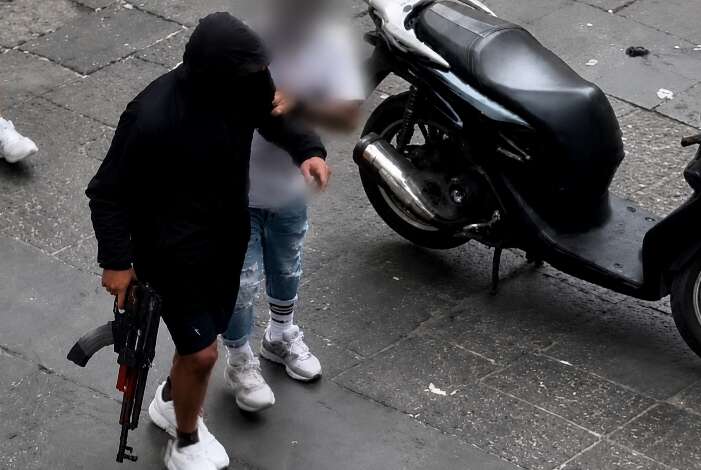 Sparatoria in centro a Napoli, proseguono controlli a tappeto delle forze dell’ordine