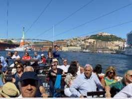 Napoli vista dal mare: inaugurato il tour della baia di Parthenope